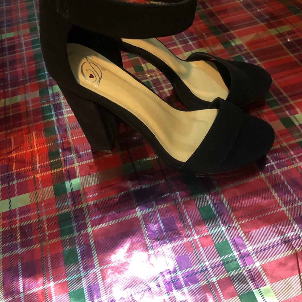 Women’s shoes
